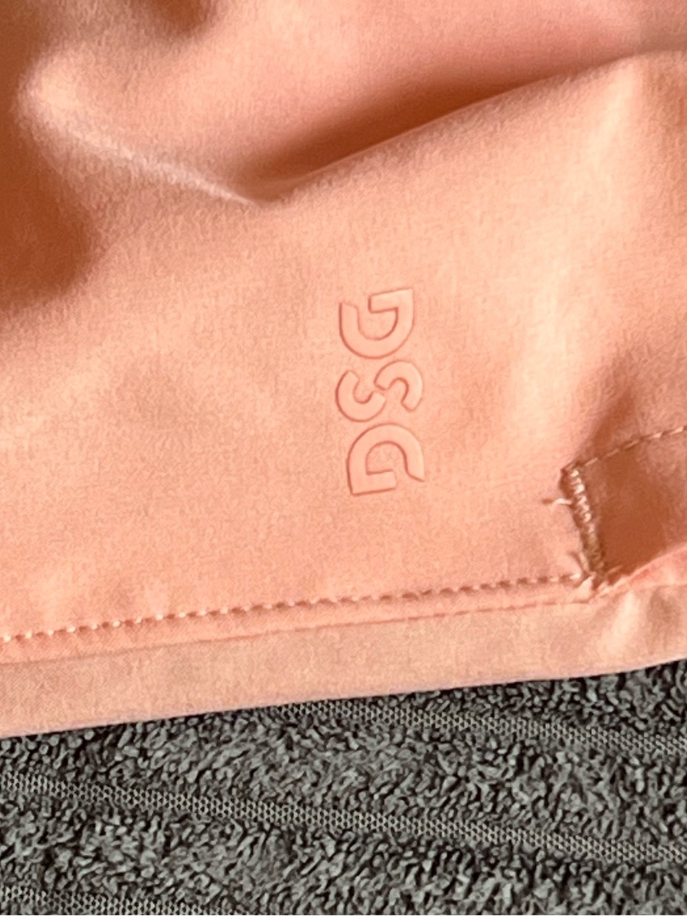 DSG Men’s Medium 2-in-1 Peach Running Shorts Lined Athletic Zip Pocket - Picture 2 of 10
